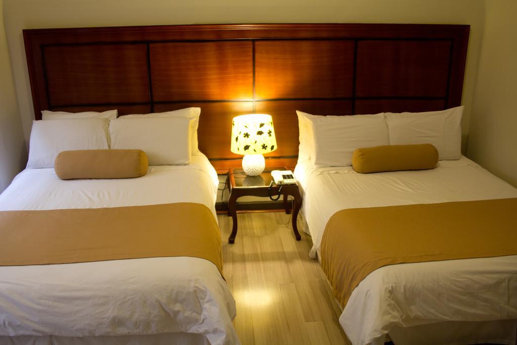 Hotel Cuenca Kültér fotó